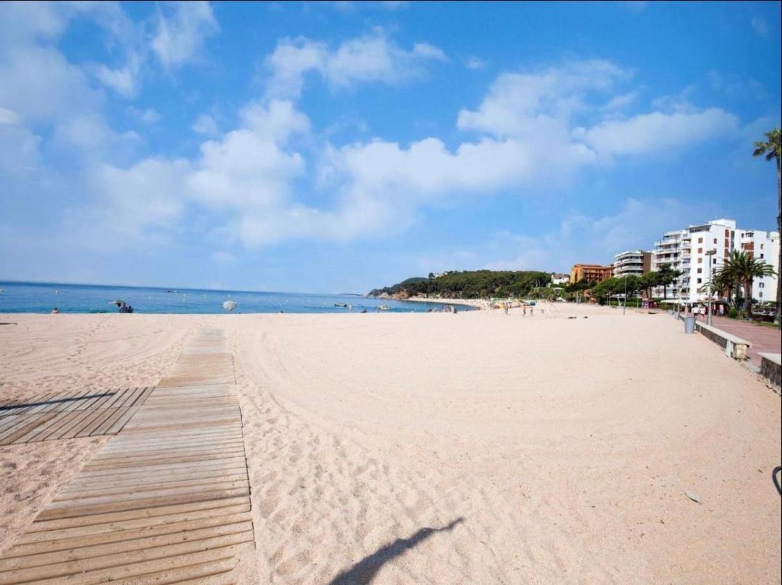 Seahomes Vacations, Beach&Pool, In Fenals Beach Lloret de Mar Esterno foto